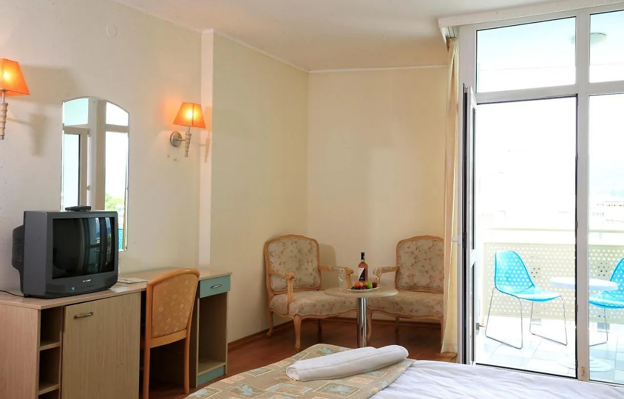 Grand Hotel Oasis Sunny Beach